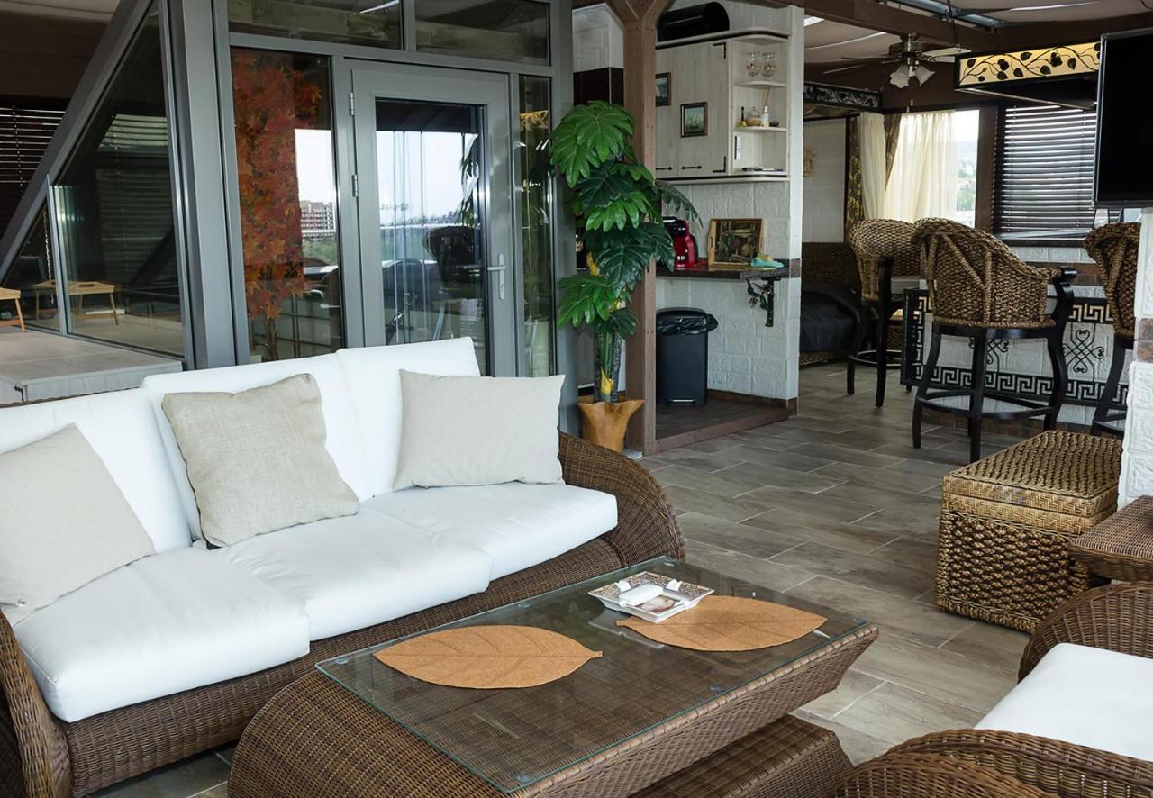 Apartament Under The Stars - Lux Penthouse With Pool And Terrace By Flat Mаnager Sweti Konstantin i Sweta Elena Zewnętrze zdjęcie