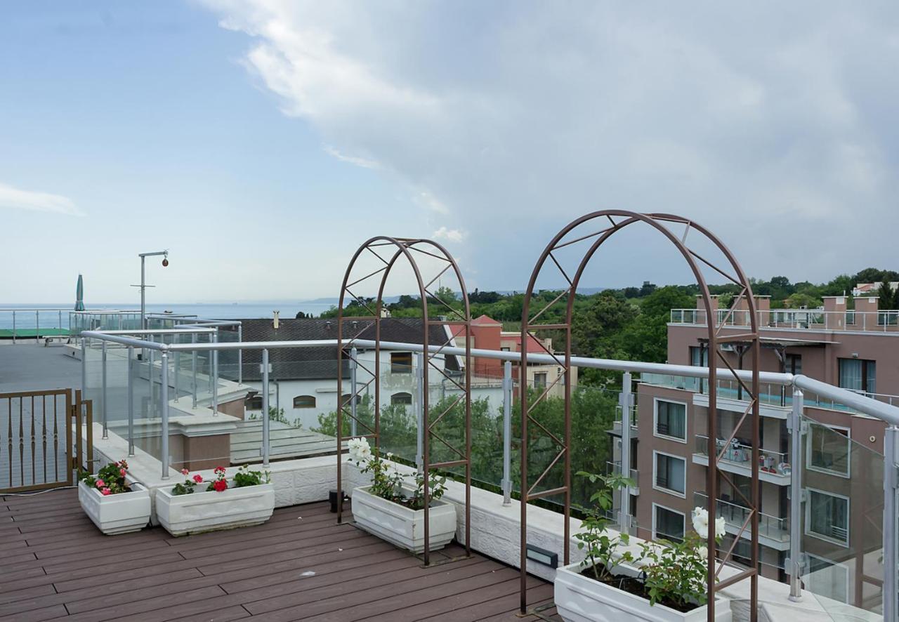 Apartament Under The Stars - Lux Penthouse With Pool And Terrace By Flat Mаnager Sweti Konstantin i Sweta Elena Zewnętrze zdjęcie